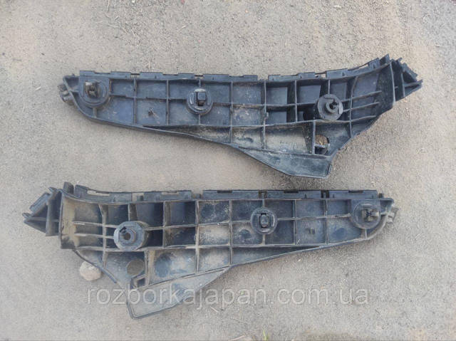 TOYOTA 5211660210 Кронштейн бампера переднего внешний левый в наличии Ужгород