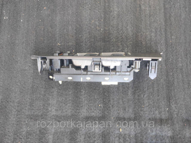 8404033100 TOYOTA Кнопочный блок управления стеклоподъемником передний левый купить в Хмельницкий