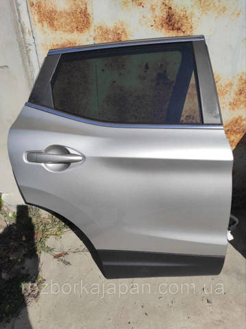 Дверь пассажирская задняя правая H21004EAMA NISSAN