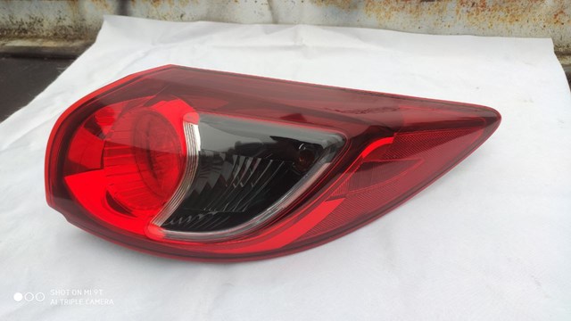 Фара задняя правая внешняя KD5451150D MAZDA