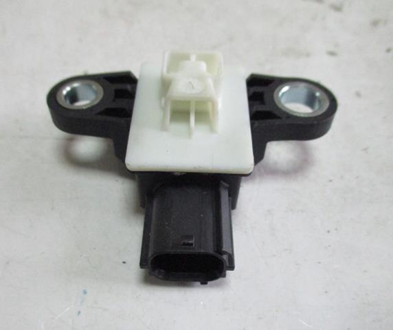 988300158R RENAULT Датчик удара купить в Полтава