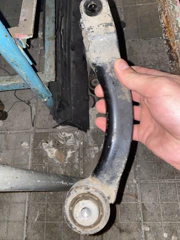 5090110AA CHRYSLER Рычаг задней подвески поперечный правый купить в Киев