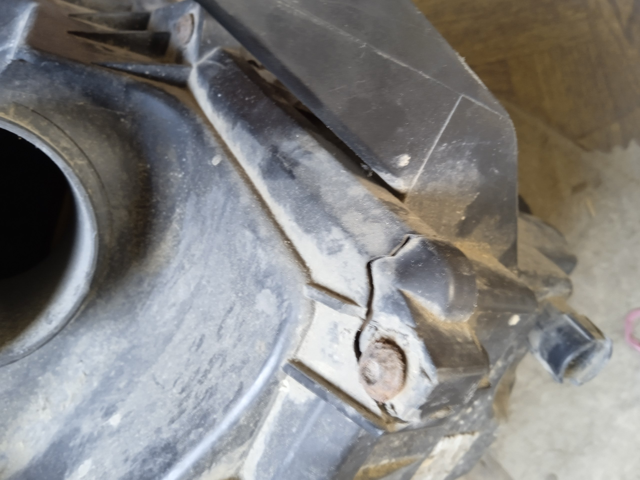 1313770 FORD Корпус фильтра купить в Запорожье