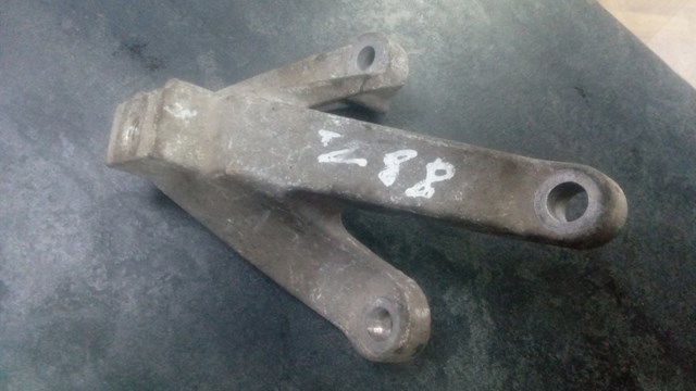 1326812 FORD Кронштейн подушки КПП купить в Сумы