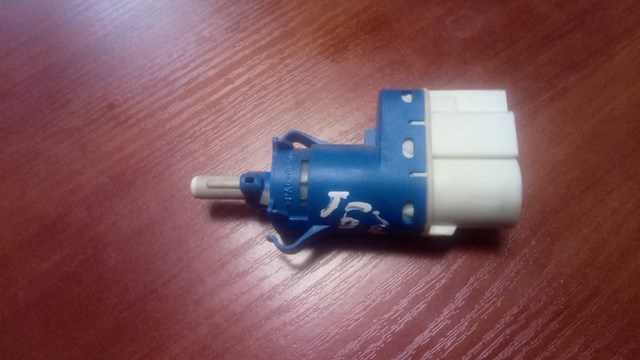 4832219 FORD Датчик включения стопсигнала купить в Днепр