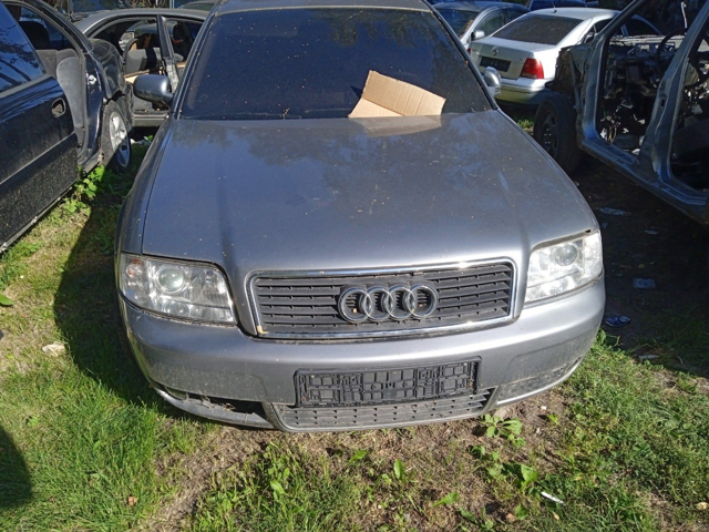 Буфер (бампер) передний 4B0807103BK7DL VAG