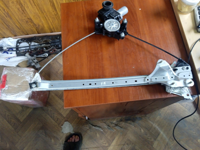 698010R050 TOYOTA Механизм стеклоподъемника двери передней правой купить в Сумы