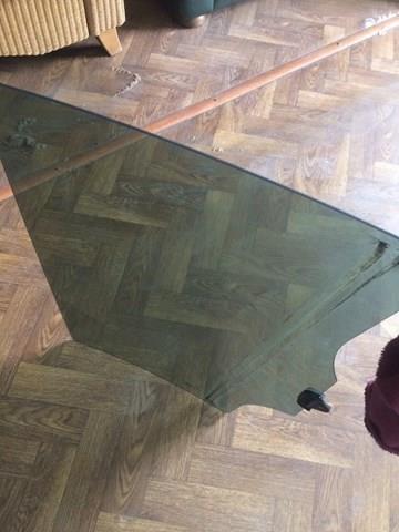 834113W000 Стекло двери задней левой купить Ужгород