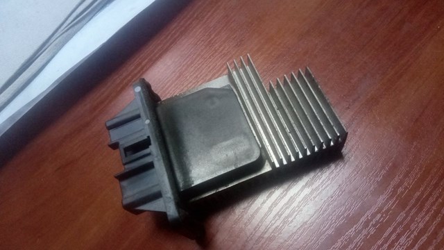 8716532010 TOYOTA Резистор (сопротивление) вентилятора печки (отопителя салона) купить в Запорожье