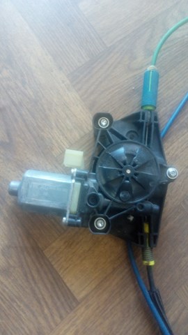 Мотор стеклоподъемника двери передней, правой 8W0959802DE VAG