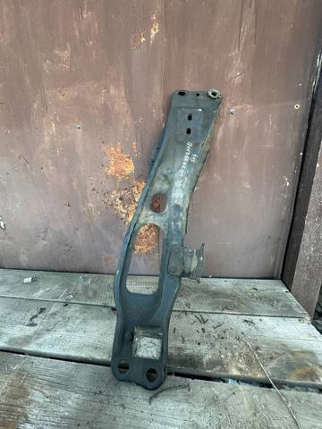 GA5R39800D MAZDA Балка крепления двигателя купить в Киев