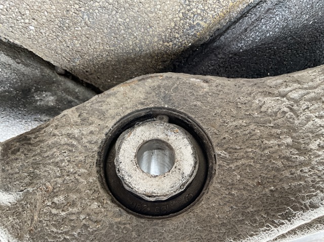 MERCEDES 000062366106 в наличии Кривой Рог