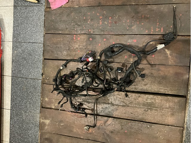 VAG 059971610F Жгут проводов моторного отсека в наличии Полтава