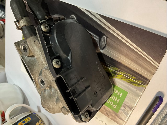 Клапан EGR, рециркуляции газов 14710EC00D NISSAN