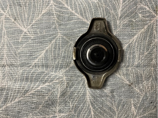 1640172090 TOYOTA Крышка (пробка) радиатора купить в Каменское