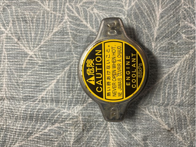 TOYOTA 1640172090 Крышка (пробка) радиатора в наличии Черновцы