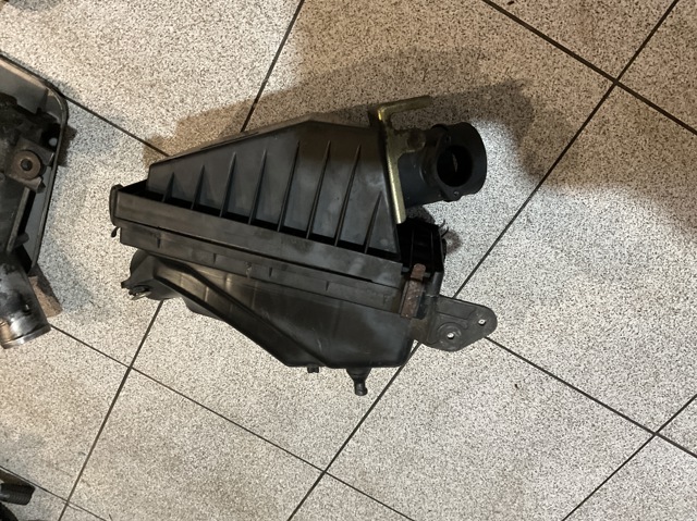  Корпус воздушного фильтра Ниссан Икс-Трейл