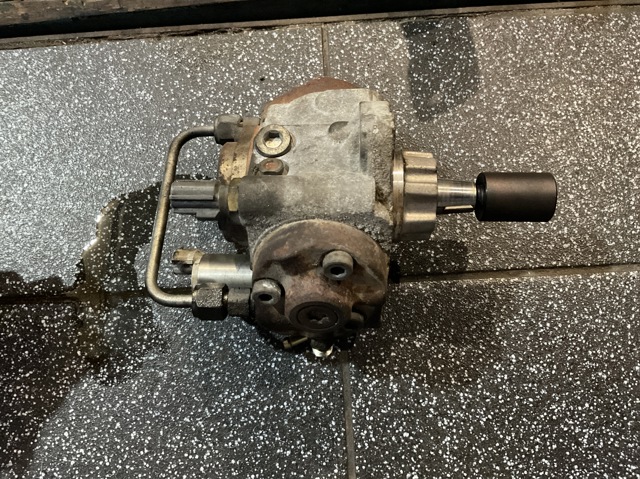 Насос топливный высокого давления 16700EB300 NISSAN