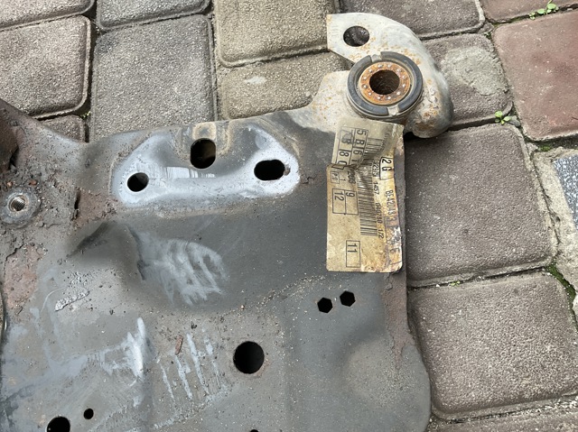 FORD 1687322 Балка передней подвески (подрамник) передняя в наличии Ровно