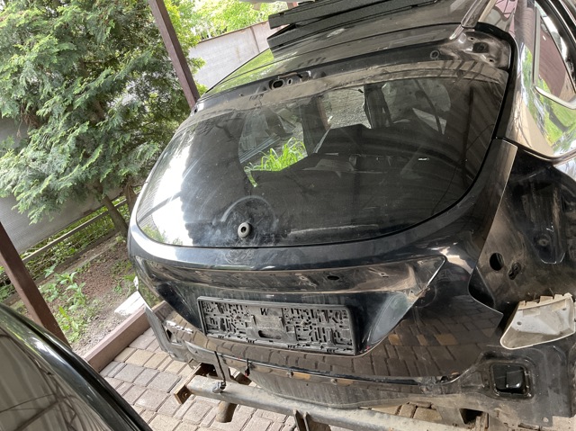 Дверь 5 1834446 FORD