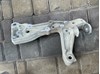 Кронштейн передней балки 1K0199295E VAG