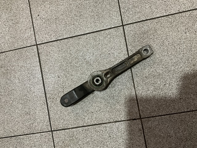 Подушка двигателя 1K0199855K VAG