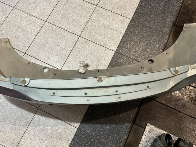 Бампер передний Skoda Octavia 2 A5