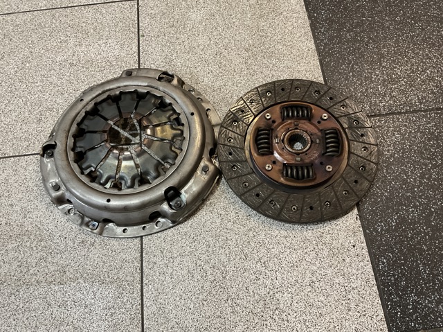 Нажимной диск сцепления 22300PNB003 HONDA