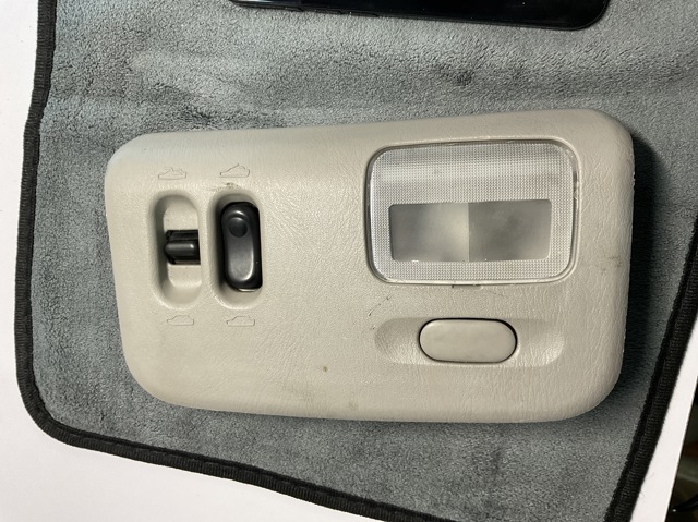 Переключатель управления люком 254508H300 NISSAN