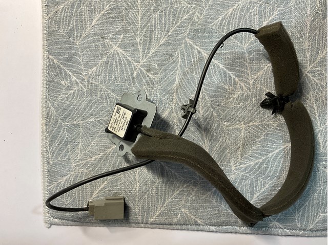Антенна GSP 25975EA100 NISSAN