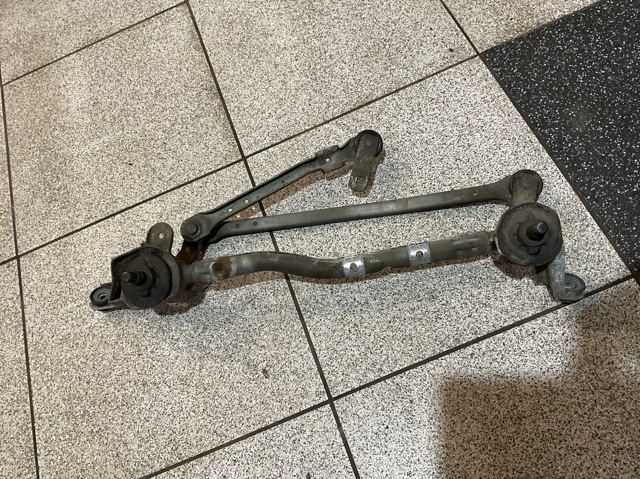 288009U100 NISSAN Трапеция стеклоочистителя купить в Каменское