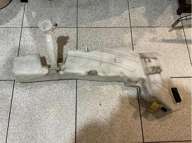 Бачок омывайки 28910EB300 NISSAN