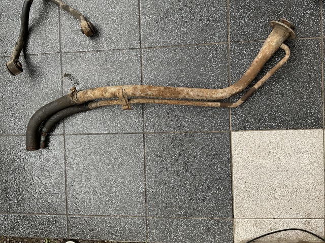 Шланг заливной горловины, топливного бака 310003E910 HYUNDAI