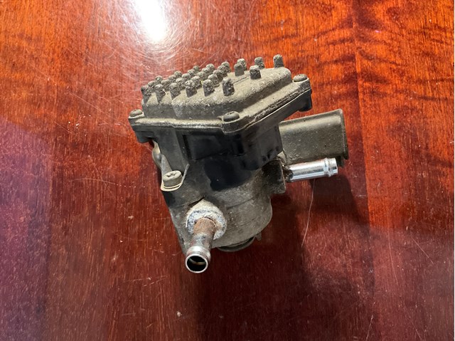 TOYOTA 3530048010 Насос гидроусилителя руля (ГУР) в наличии Львов