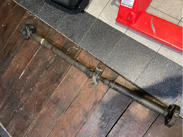 Вал карданный задний 3710053081 TOYOTA