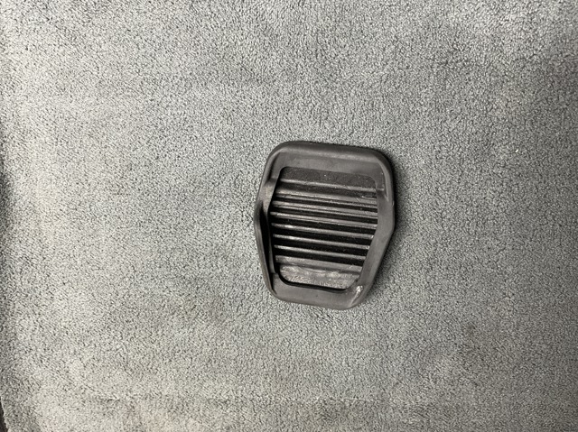 FORD 3M512457AA Накладка педали тормоза в наличии Хмельницкий