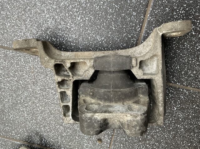 3M516F012BH FORD Правая подушка двигателя купить в Житомир