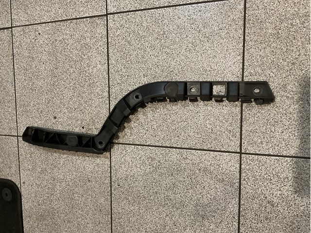 Направляющая заднего бампера, левая 3T5807393A VAG