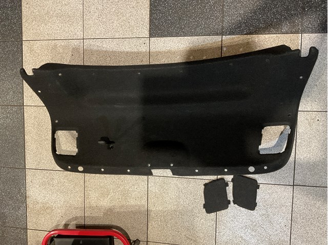 Обшивка крышки багажника 3T5867975A8W4 VAG