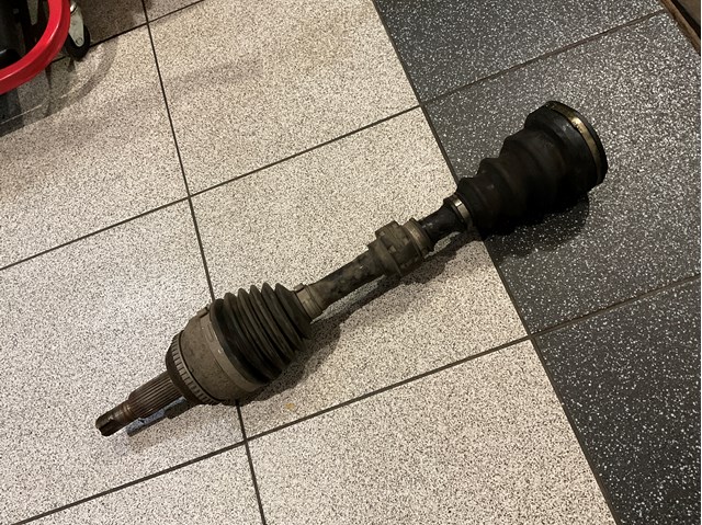 Привод в сборе левый 434200W190 TOYOTA