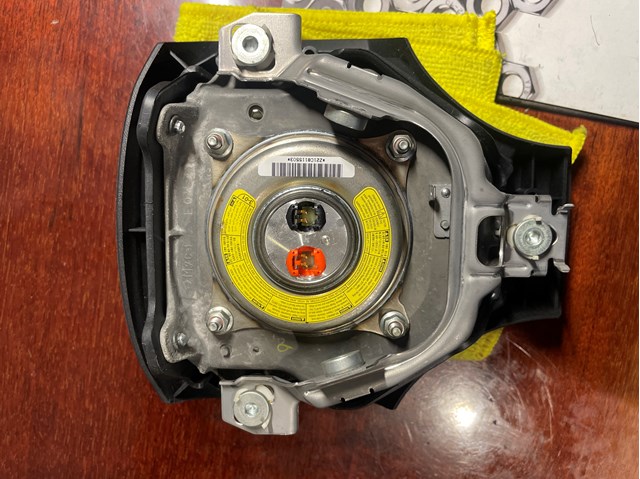 4513053080C0 TOYOTA Подушка безопасности водителя купить в Львов