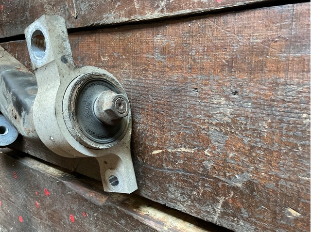 4862030290 TOYOTA Нижний рычаг купить в Житомир