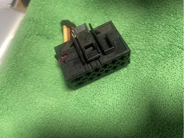 4B0973721 VAG разъем