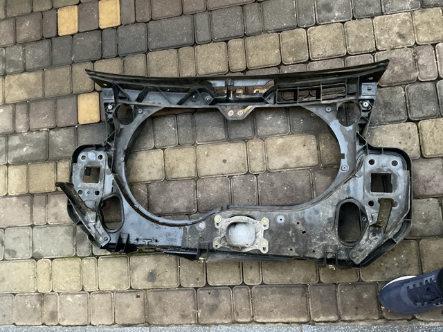 VAG 4F0805594G Рамка радиатора в наличии Полтава