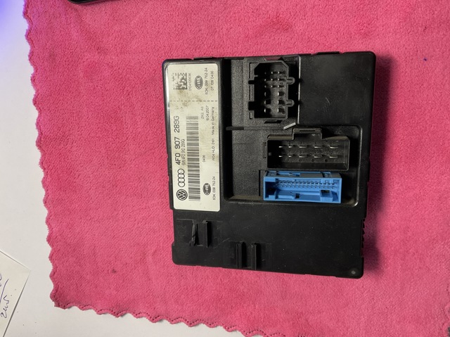 Блок управления комфортом Ауди А6 C6
