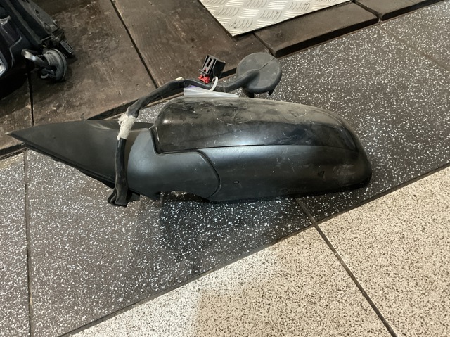 VAG 4F1858531 Левое боковое зеркало в наличии Харьков