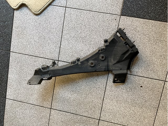 4L0807283 VAG Направляющая переднего бампера левая купить в Хмельницкий