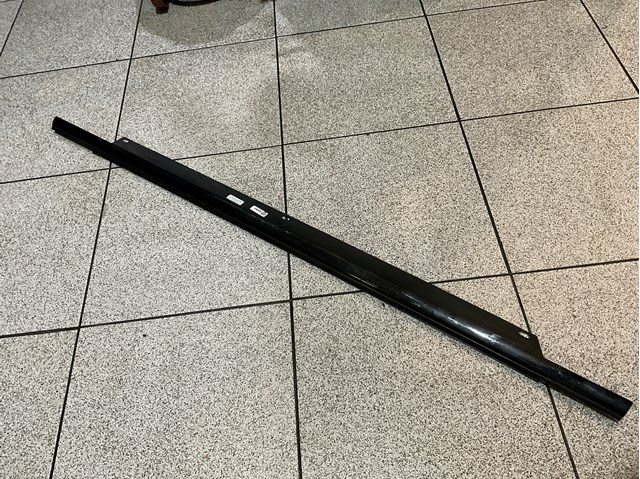 Молдинг заднего стекла, левый 4L0853763E2ZZ VAG