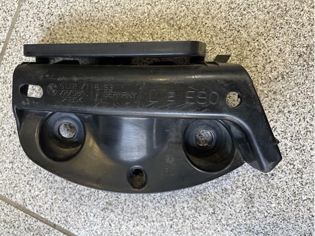 Кронштейн бампера заднего, левый 51127118193 BMW