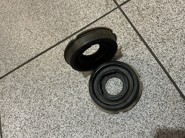 Подушка подрамника Lexus RX 300/330/350/400H